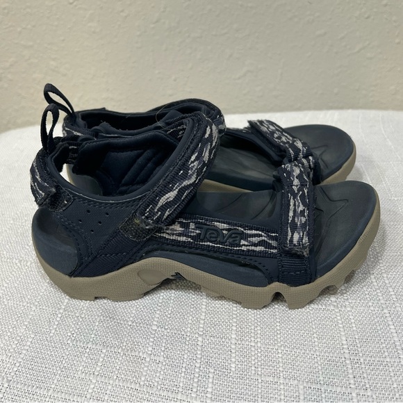 Teva Kids' Navy and Gray Sandals Boy’s Size 13 Velcro Outdoor Adventure Shoes - Picture 1 of 8